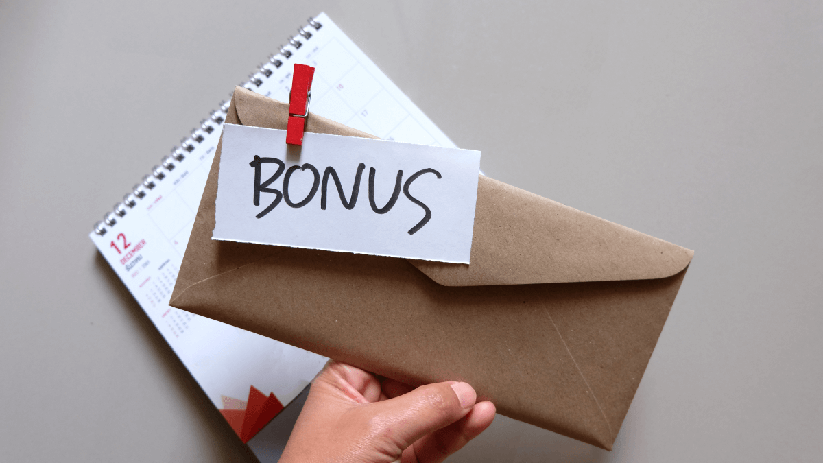 Smart Timing could save you money when Paying Bonuses To Employees